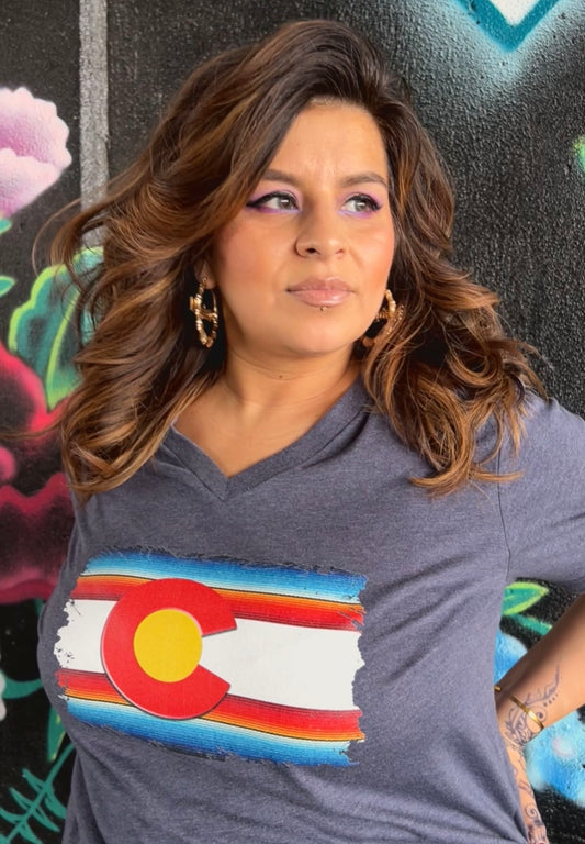 La Bandera De Colorado - Women’s Relaxed V-Neck T-Shirt | Chicano Culture Streetwear by Chicano Threads