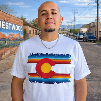 La Bandera De Colorado - Men's T-Shirt Men’s T-Shirt | Chicano Culture Streetwear by Chicano Threads